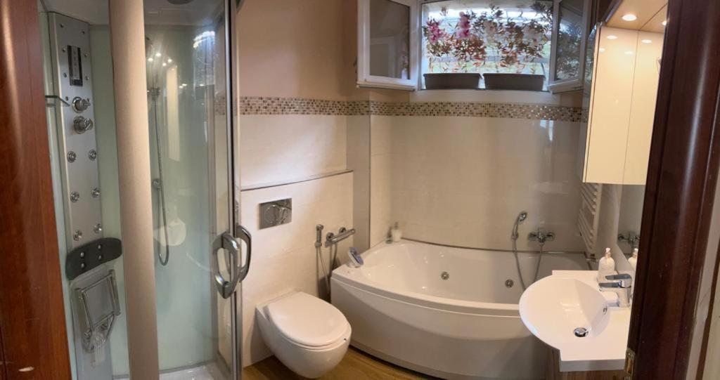 Bellaria Casa Indipendente-Giardino Privato-Free Parking-Wifi-Strategic Location 5 Terre-Portofino Daire Rapallo Dış mekan fotoğraf